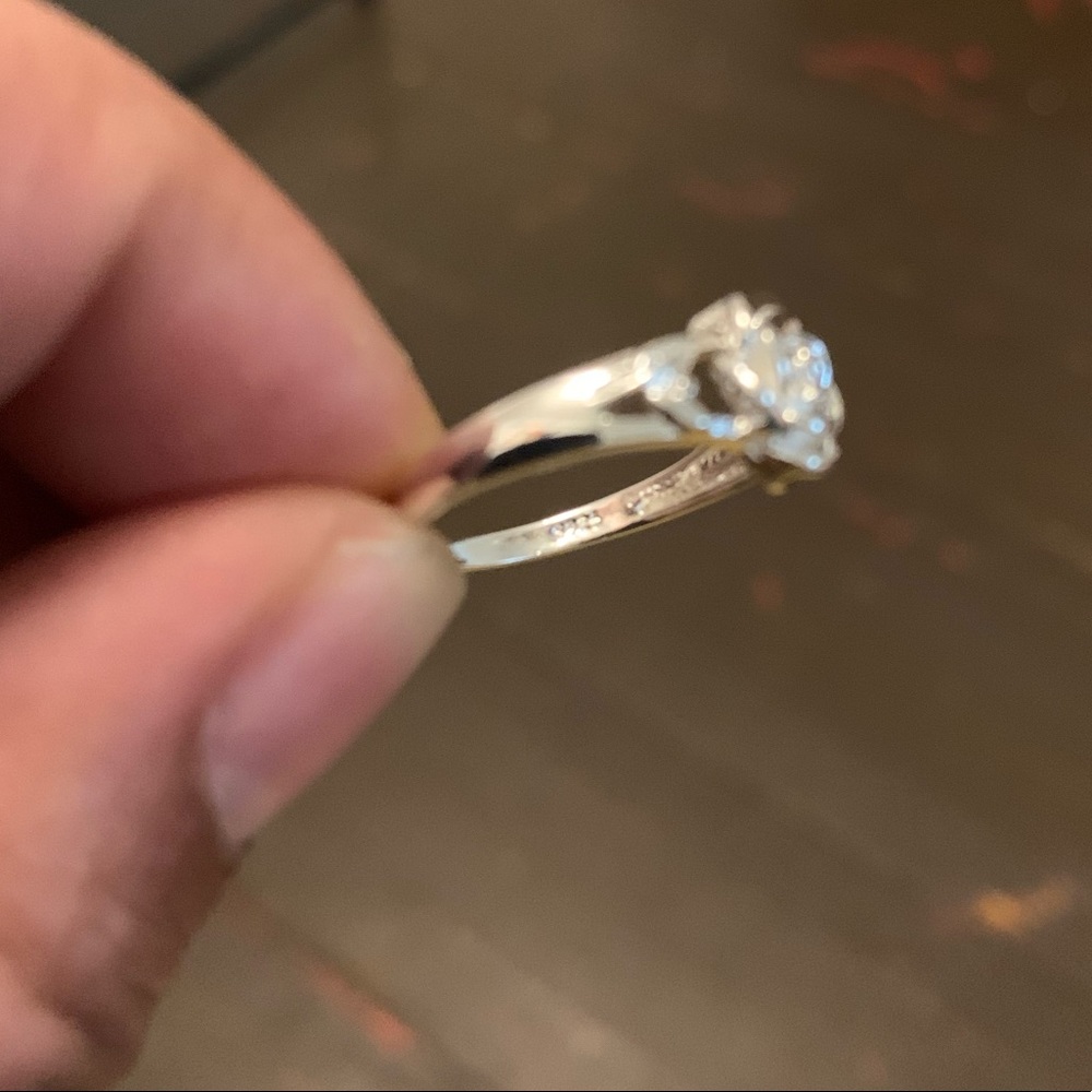 NEW | Rose Ring - Picture 3 of 3